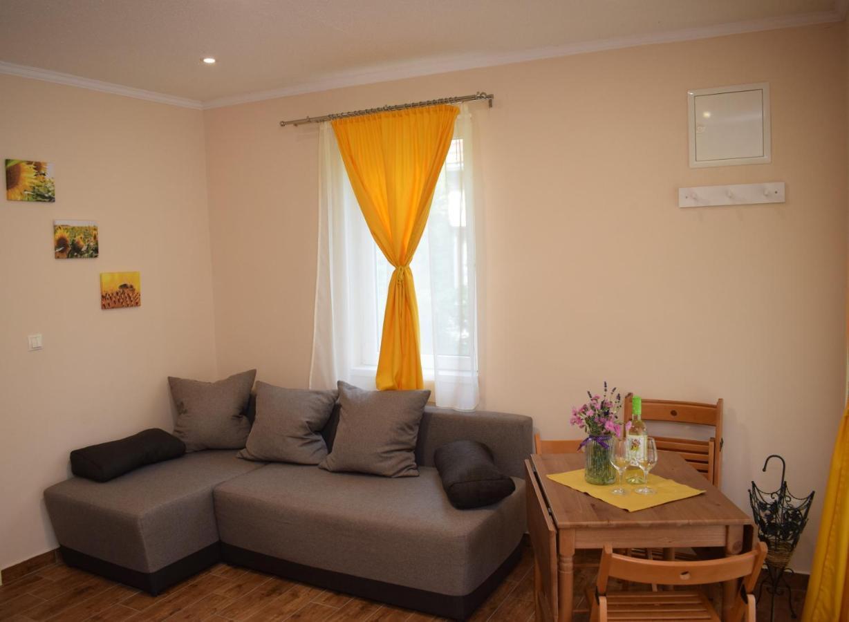 Vadszolo Apartman Balatonmariafurdo Exterior photo