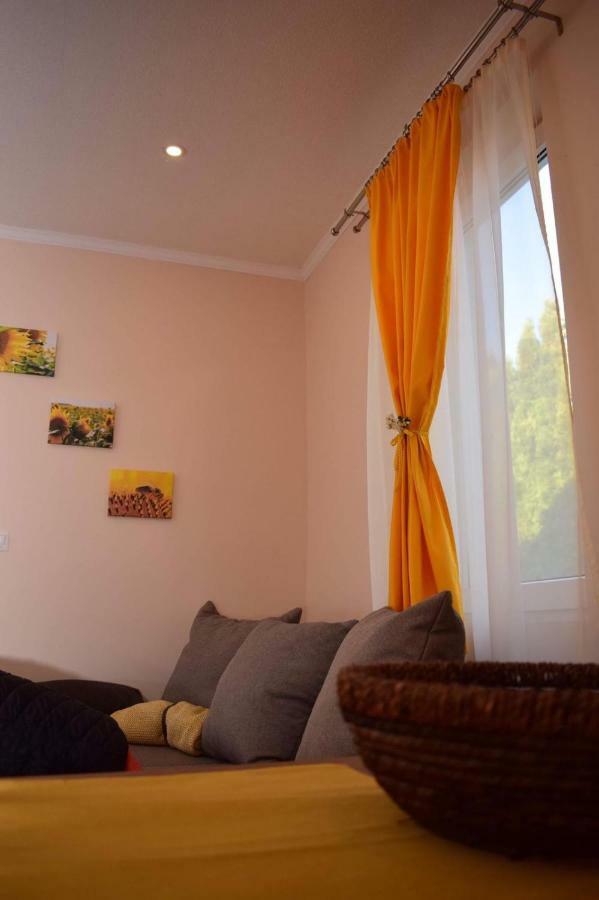 Vadszolo Apartman Balatonmariafurdo Exterior photo