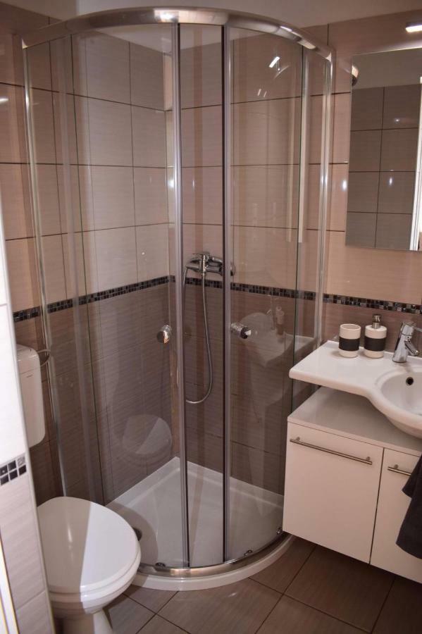 Vadszolo Apartman Balatonmariafurdo Exterior photo